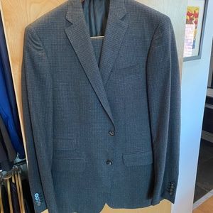 Grey check Paul Stuart suit (size 40 tall/long)